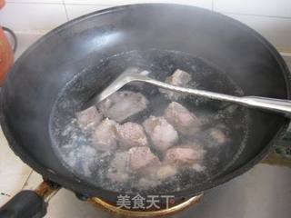 板栗烧排骨的做法步骤:3