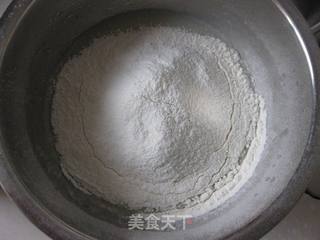 中空戚风蛋糕的做法步骤:5