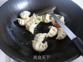 煎饺的做法步骤:7