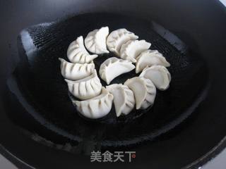 煎饺的做法步骤:3