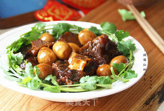 【团圆红焖牛尾】:药食互补的养生菜的做法步骤:16