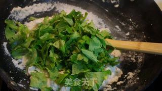 豆腐渣炒芹菜叶的做法步骤:6