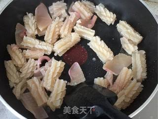 洋葱炒鱿鱼卷的做法步骤:6