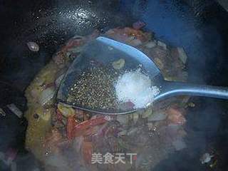 茄汁牛肉意面的做法步骤：6