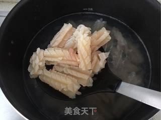 洋葱炒鱿鱼卷的做法步骤:4