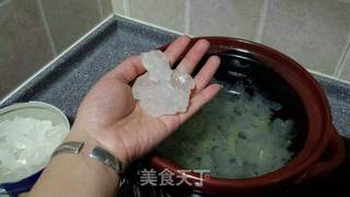 银耳雪梨莲子羹的做法步骤:3