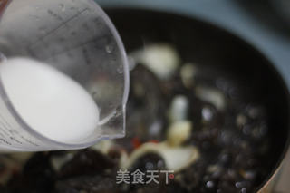 木耳炒百合的做法步骤:7