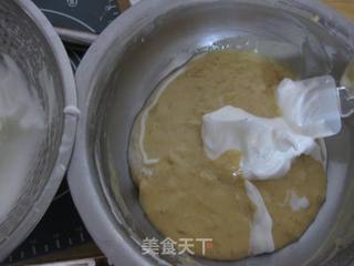 香蕉戚风蛋糕的做法步骤:10