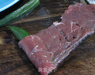 牛肉秋葵卷的做法步骤:3