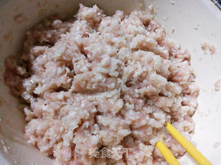 白菜猪肉水饺的做法步骤:3