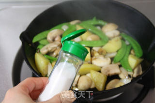 【嫩煎牛排佐杂蔬】:美味牛排的秘密的做法步骤:15
