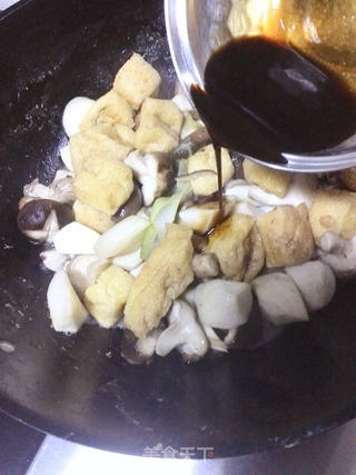 双菇烧豆腐的做法步骤:8