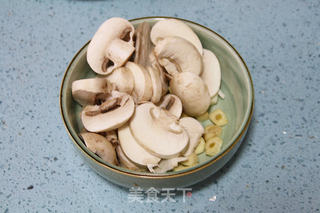 【嫩煎牛排佐杂蔬】:美味牛排的秘密的做法步骤:13