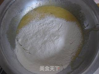 香蕉戚风蛋糕的做法步骤:5