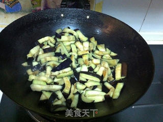 辣椒炒茄子的做法步骤:4