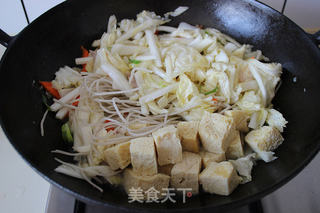 春节的一份清淡【炖白菜冻豆腐粉条】的做法步骤:4