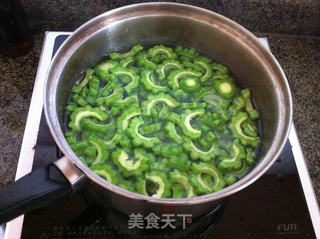 苦瓜炒肉末的做法步骤:4