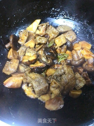 双菇烧豆腐的做法步骤:9