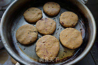 软糯香甜南瓜紫薯饼的做法步骤:14