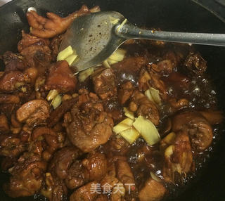 新疆吐鲁番大盘鸡的做法步骤:5