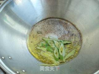木耳炒杏鲍菇的做法步骤:3