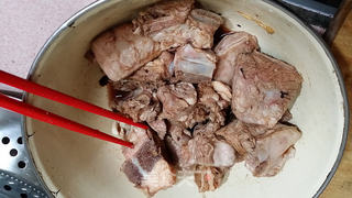 香辣牛排的做法步骤:2