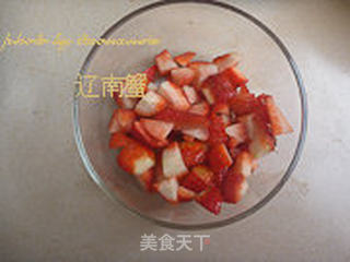 白雪草莓蛋糕的做法步骤:3