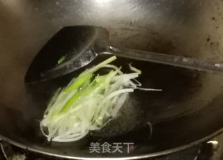 大葱肉丝的做法步骤:4
