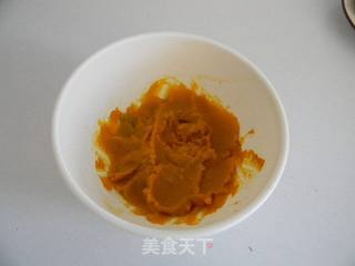 南瓜丸子的做法步骤:2