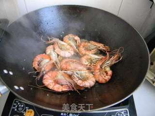 糖醋大虾的做法步骤:4