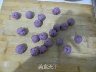 油炸紫薯丸子的做法步骤:4