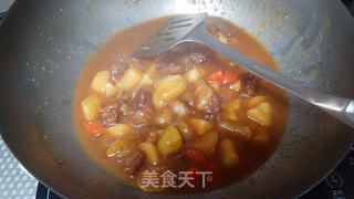 土豆炖牛腩的做法步骤:9