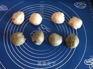 抹茶辫子面包的做法步骤:2