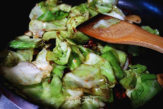 手撕包菜的做法步骤:8