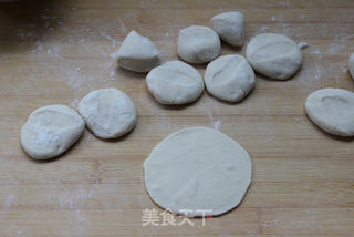 对抗寒冷的高热量——牛肉韭黄煎包的做法步骤:12
