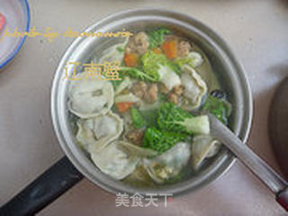 酸汤酥肉元宝饺的做法步骤:12