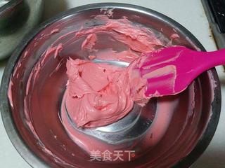 【梅花裱花蛋糕】的做法步骤:33