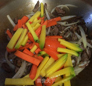 新疆抓饭的做法步骤:5