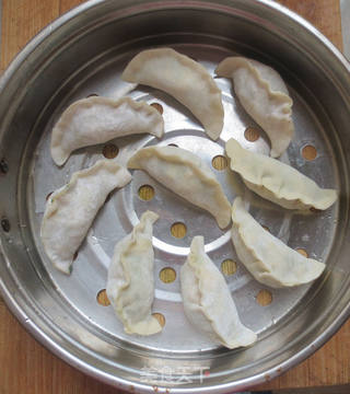 韭菜鸭蛋蒸饺的做法步骤:8