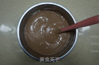 8寸可可戚风的做法步骤:12