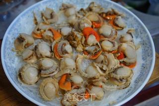 蒜蓉粉丝蒸扇贝的做法步骤:3