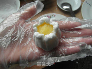 水晶奶黄包的做法步骤:7
