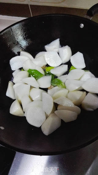 萝卜炖牛肉的做法步骤:4