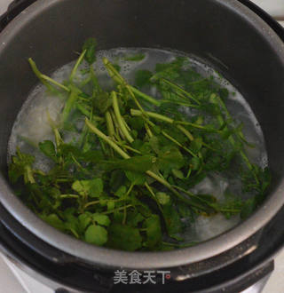 扇骨西洋菜粥的做法步骤:3