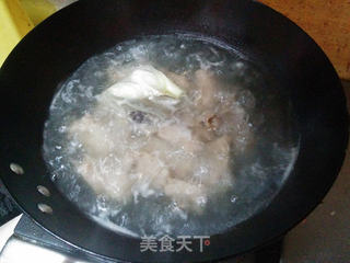 【土豆炖排骨】的做法步骤:5