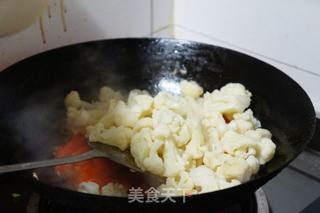 番茄炒菜花的做法步骤:5