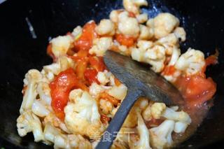 番茄炒菜花的做法步骤:6