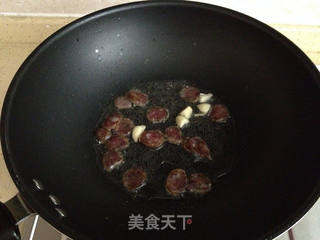 腊肠炒双丝的做法步骤:2