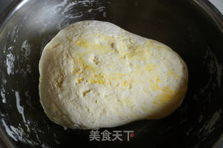 白菜元宝水饺的做法步骤：1