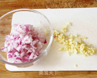 三重奶酪金枪鱼披萨:从零开始自制美味披萨(附披萨酱的做法和饼胚的保存)的做法步骤:6